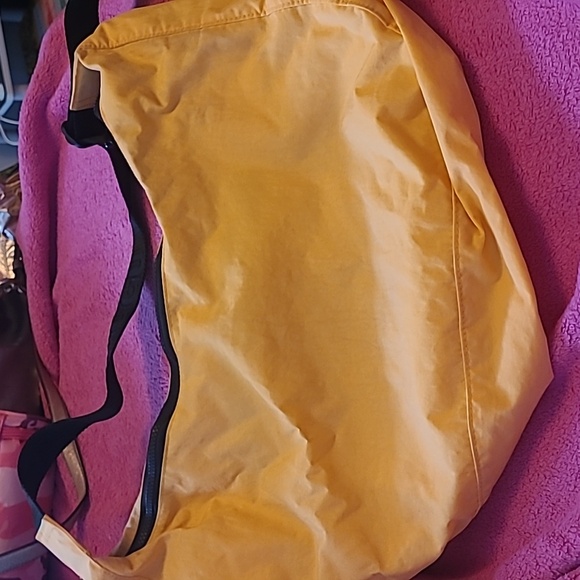 Baggu Large Crescent Crossbody In Mango - Picture 2 of 7